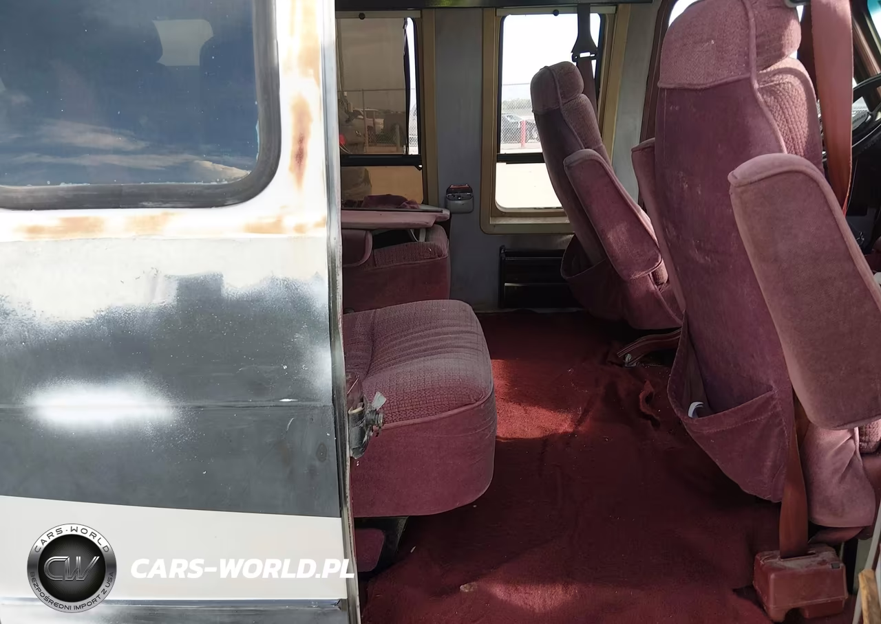 1990 Chevrolet G20 VIN:1GBEG25K0L7162167 - 8