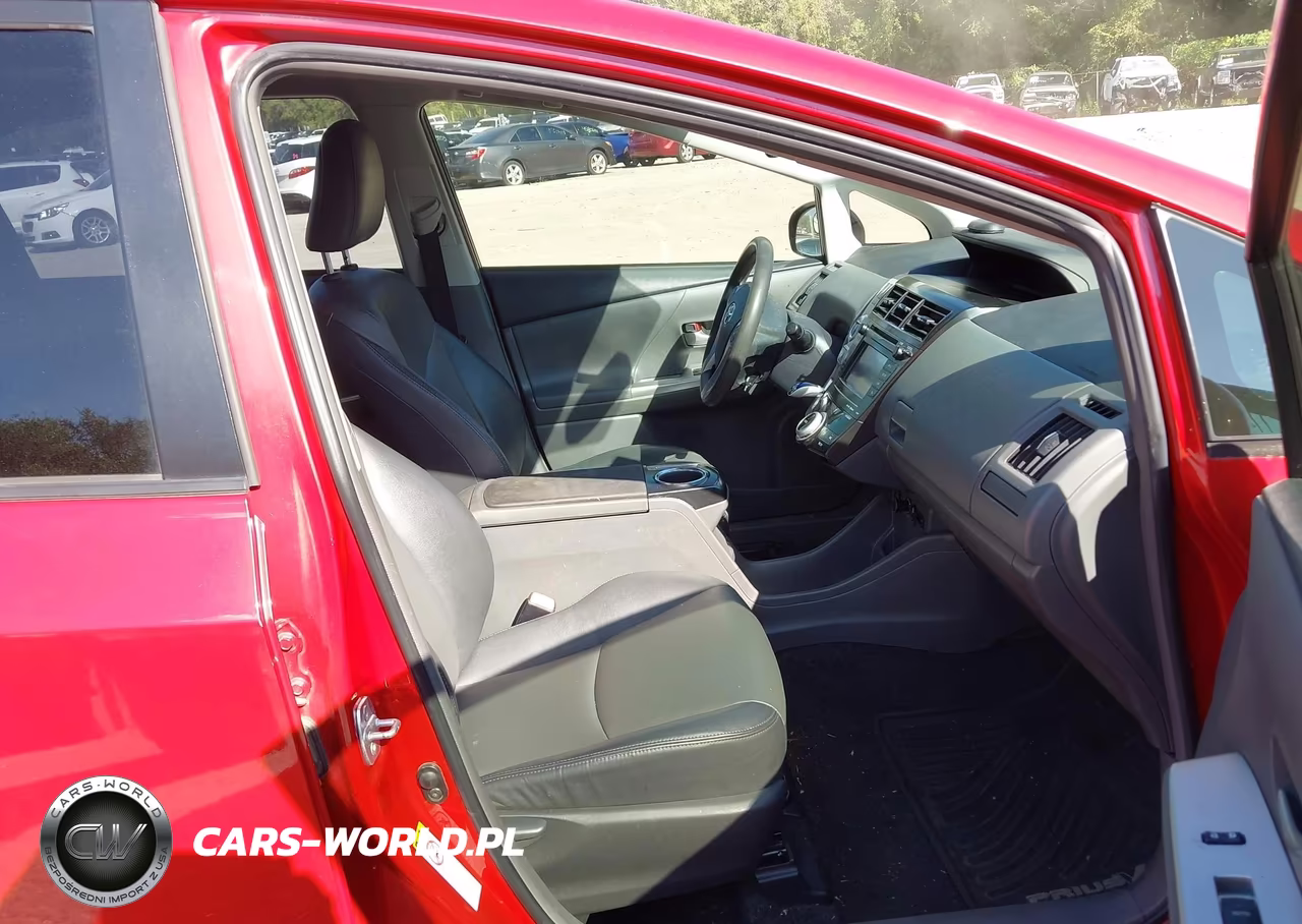 2012 Toyota Prius V Five VIN:JTDZN3EU6C3160375 - 5