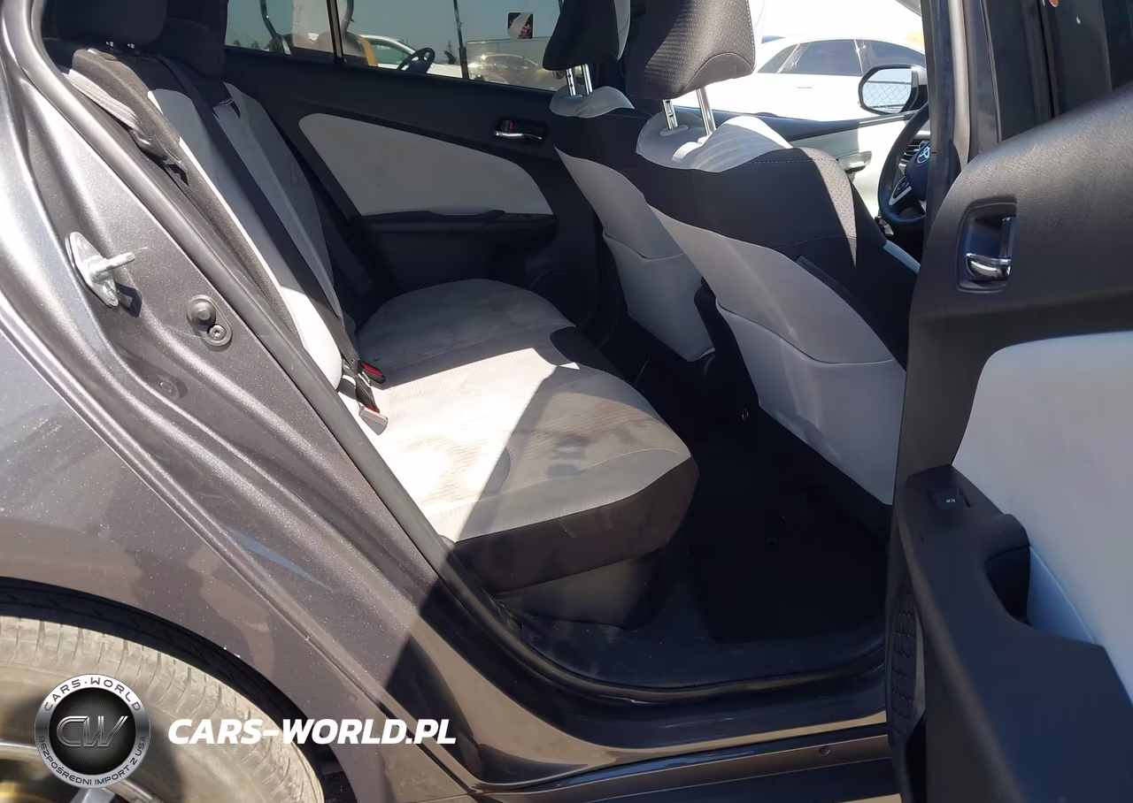 2017 Toyota Prius Two VIN:JTDKBRFU4H3550846 - 8