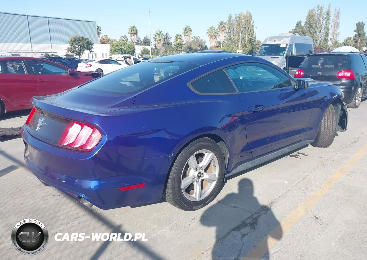 2016 Ford Mustang V6 VIN:1FA6P8AM3G5323628 - 4