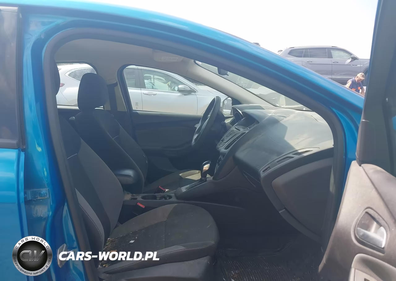 2014 Ford Focus Se VIN:1FADP3K28EL148714 - 5