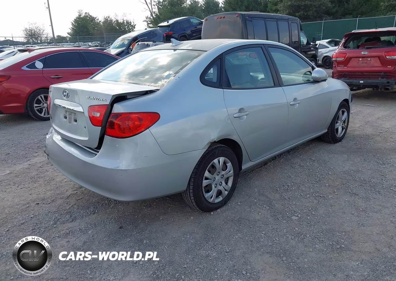 2010 Hyundai Elantra Gls VIN:KMHDU4AD8AU971042 - 4
