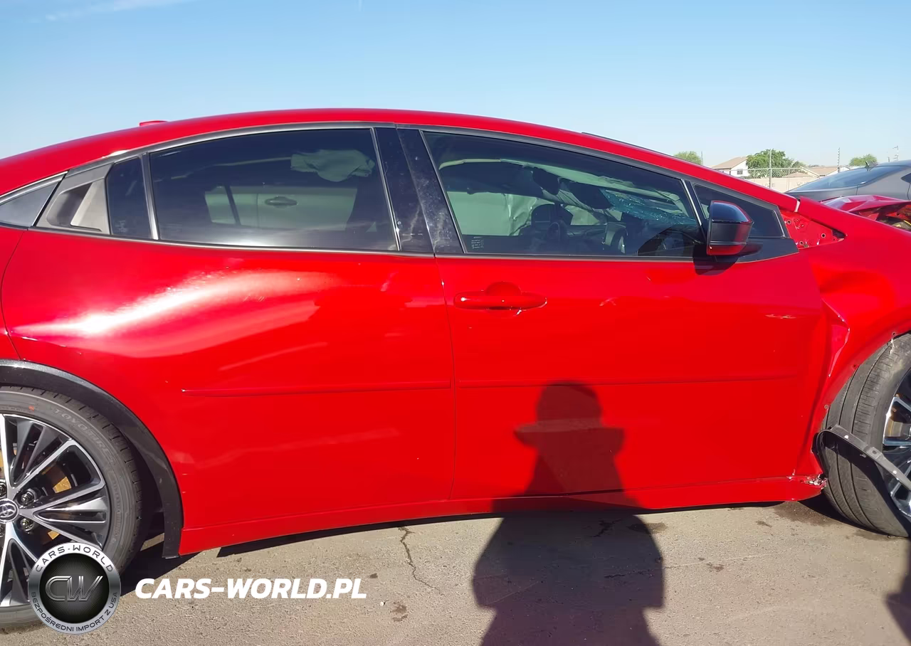 2024 Toyota Prius Xle VIN:JTDACAAU4R3041858 - 13