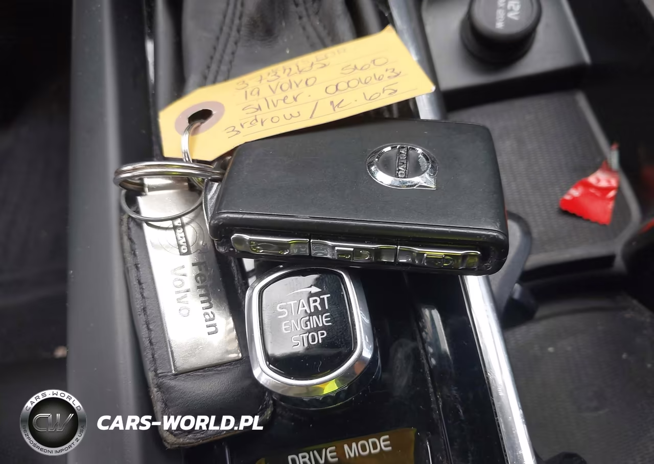 2019 Volvo S60 T5 Momentum VIN:7JR102FK7KG000663 - 11