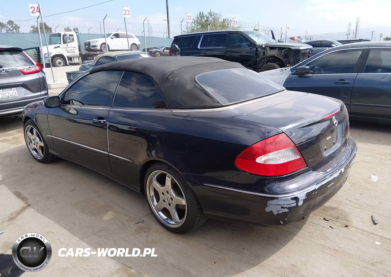 2007 Mercedes-Benz Clk 350 VIN:WDBTK56F87T075861 - 3