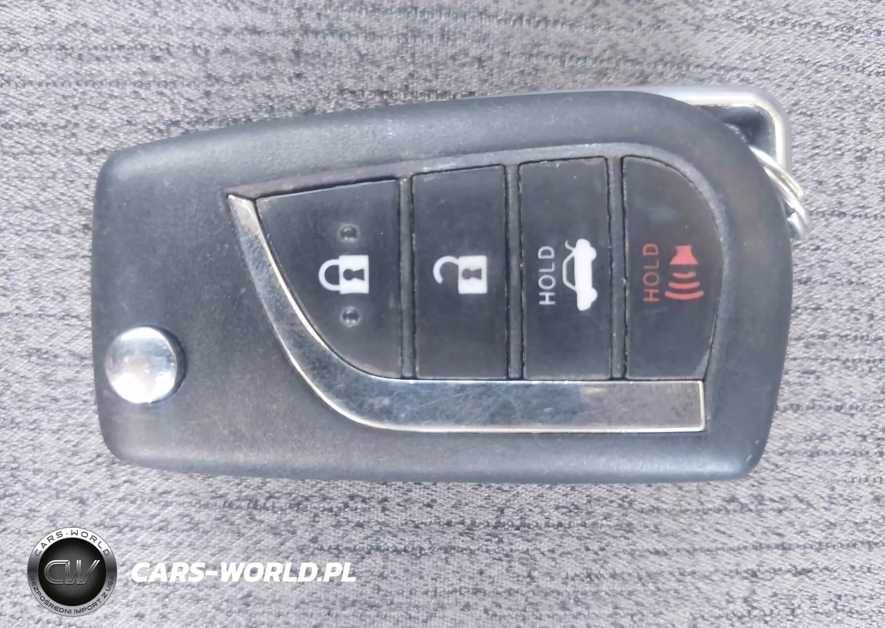 2018 Toyota Camry Le VIN:JTNB11HK1J3032520 - 11