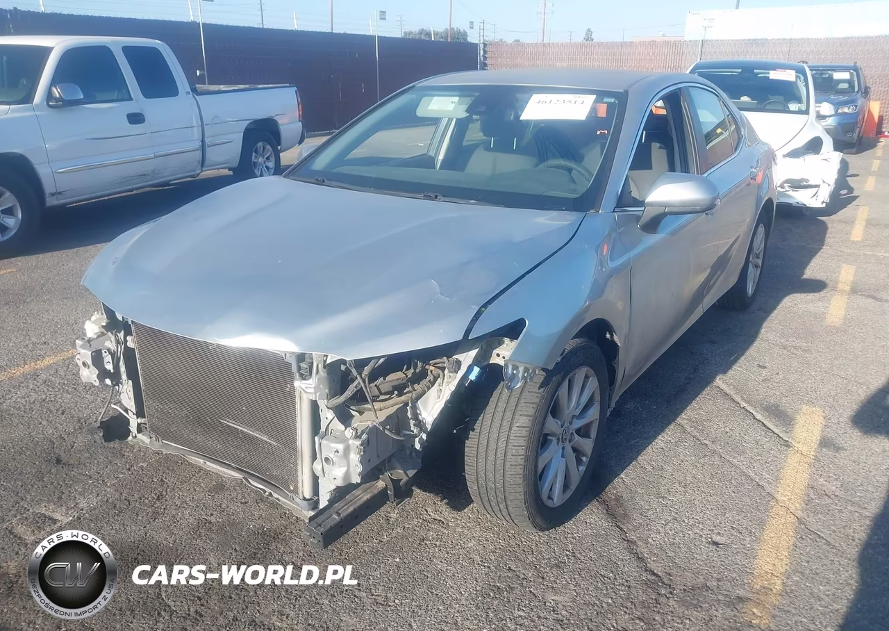 2018 Toyota Camry Le VIN:JTNB11HK1J3032520 - 2