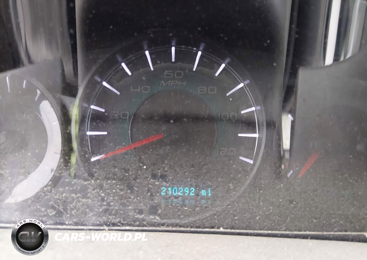 2012 Ford Fusion S VIN:3FAHP0GA9CR377921 - 7