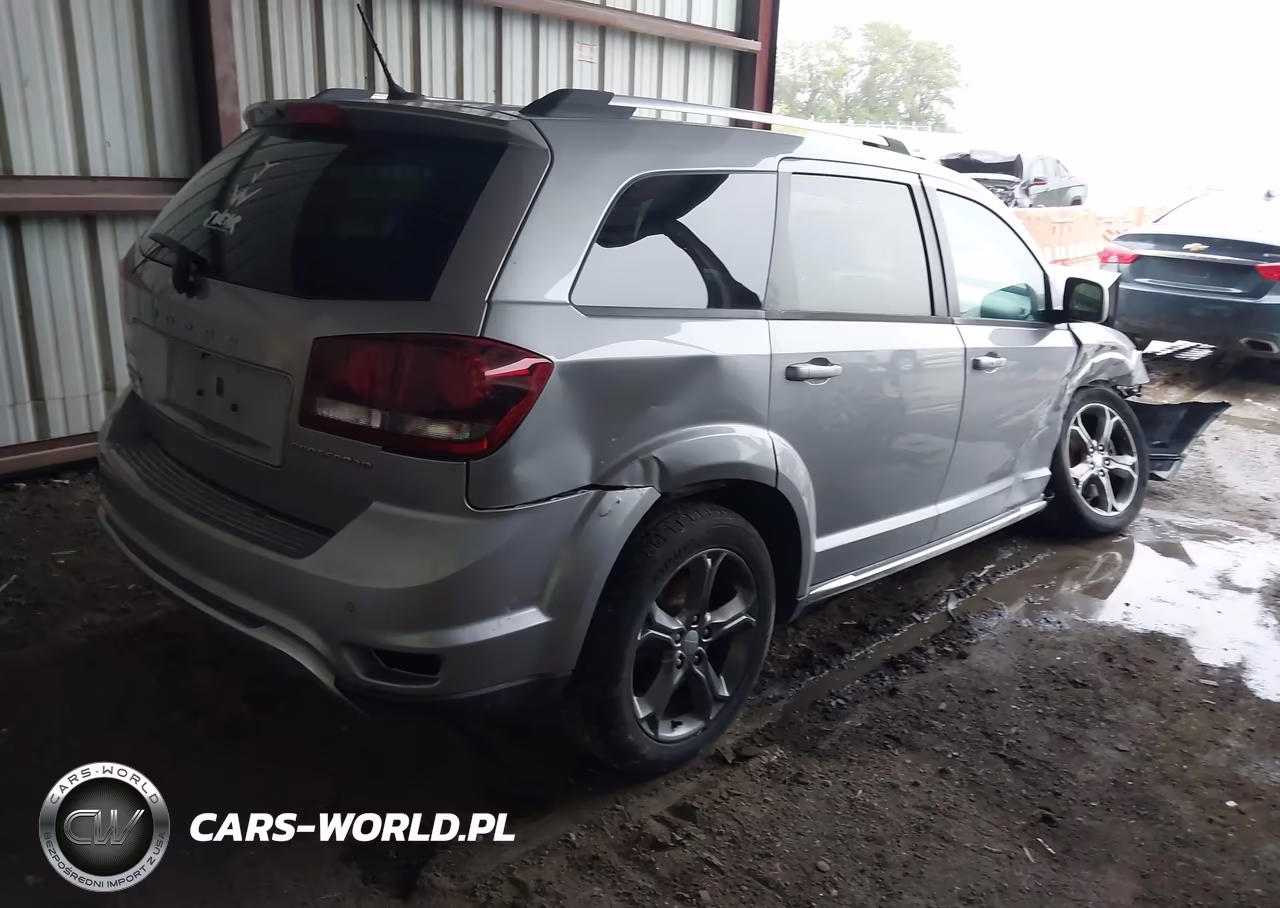 2016 Dodge Journey Crossroad Plus VIN:3C4PDDGGXGT108734 - 4