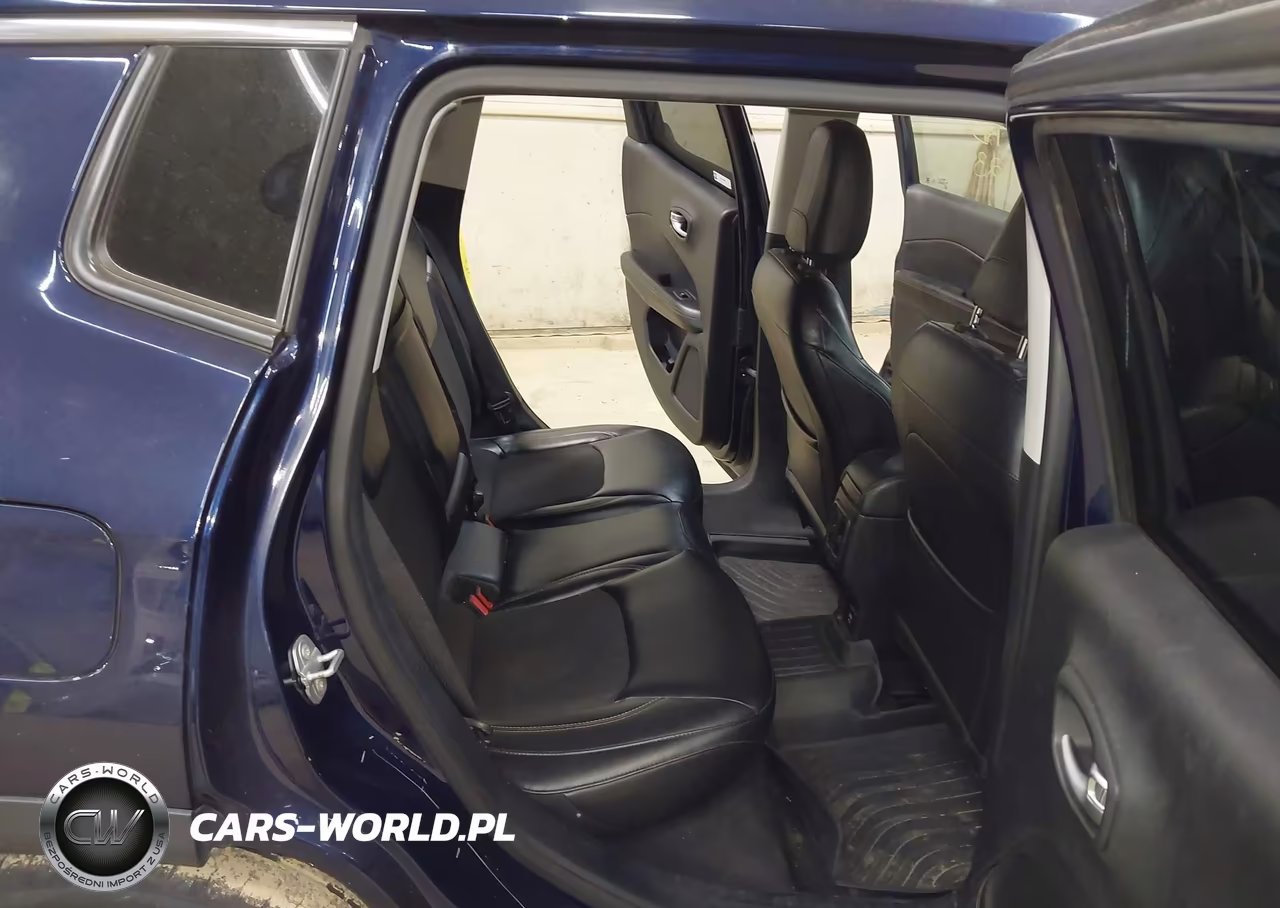 2018 Jeep Compass Latitude VIN:3C4NJCBB3JT193378 - 8
