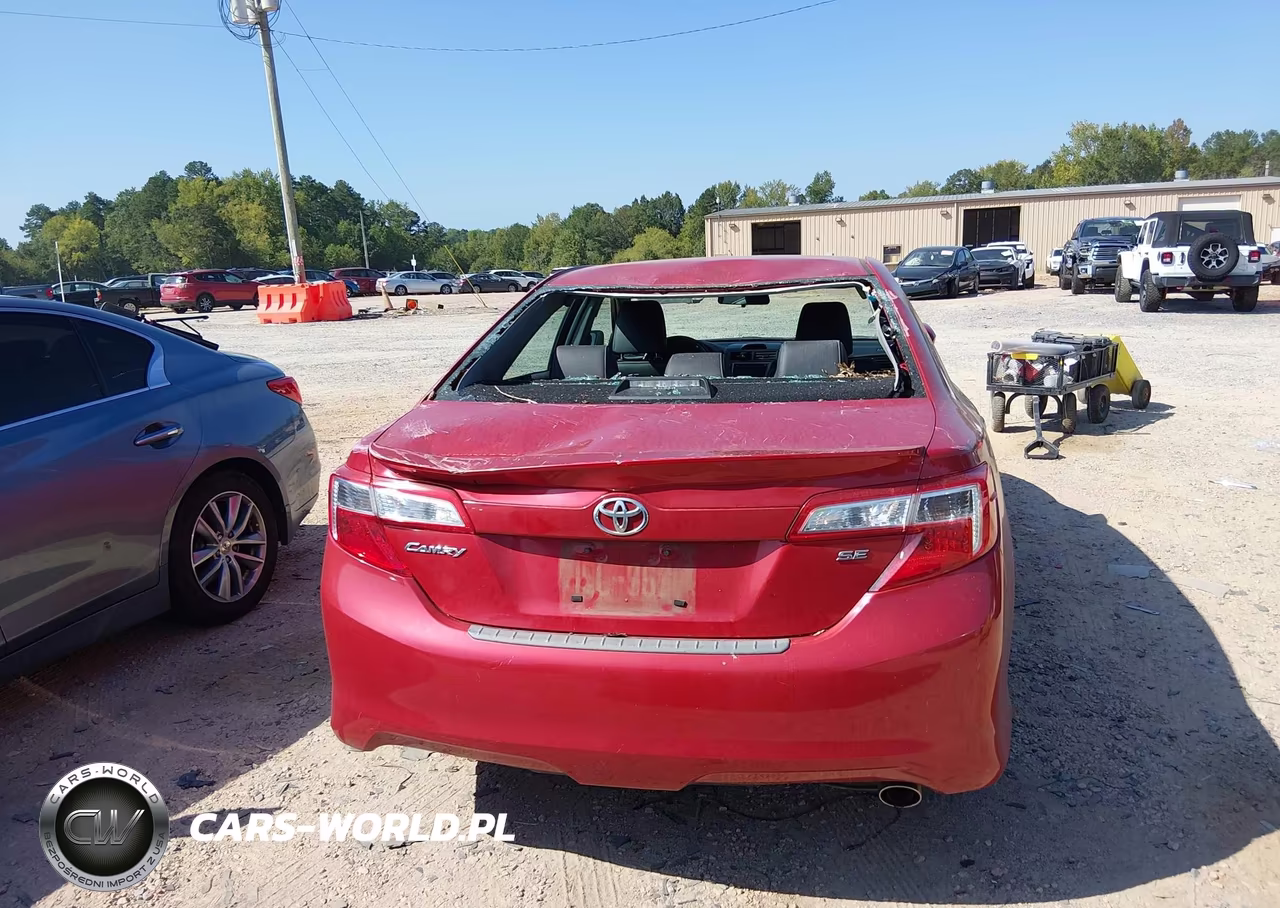 2014 Toyota Camry Se VIN:4T1BF1FK2EU755250 - 17