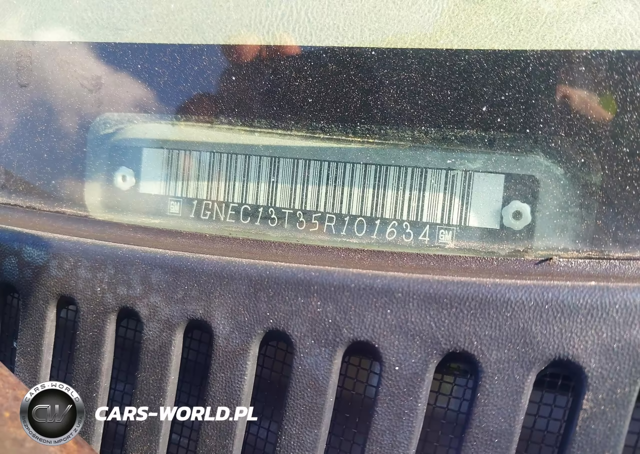 2005 Chevrolet Tahoe Ls VIN:1GNEC13T35R101634 - 9