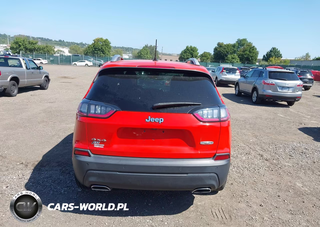 2021 Jeep Cherokee Latitude Lux 4X4 VIN:1C4PJMMX3MD115667 - 16