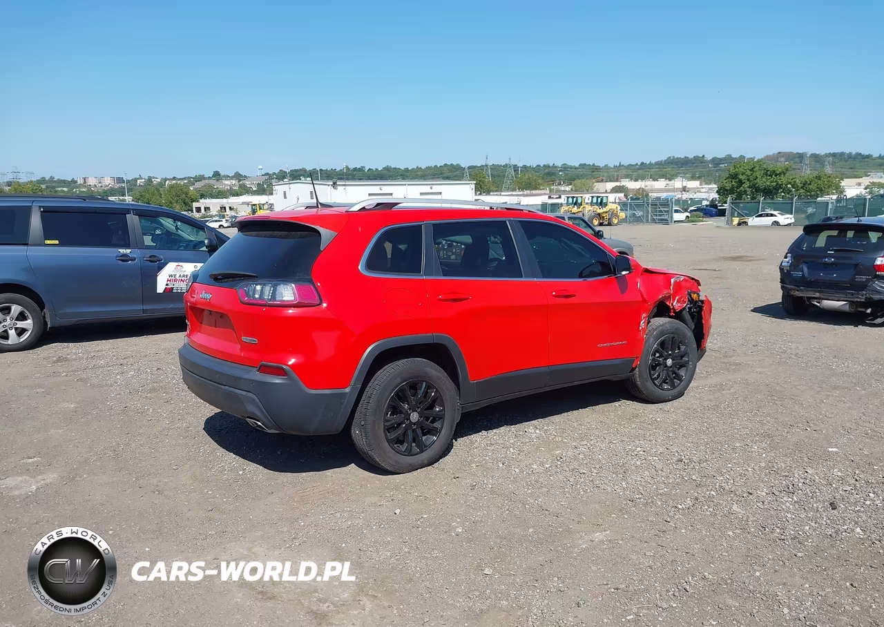 2021 Jeep Cherokee Latitude Lux 4X4 VIN:1C4PJMMX3MD115667 - 4