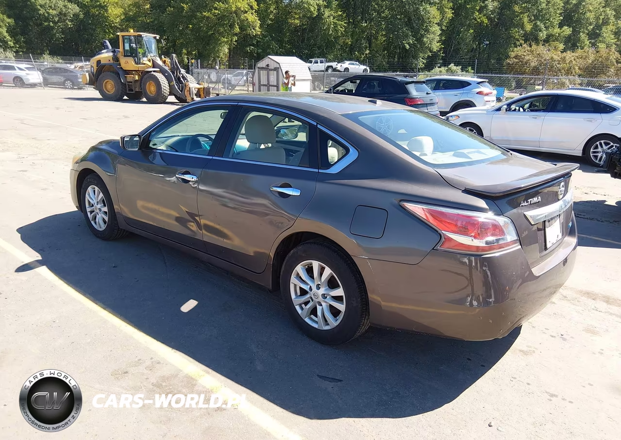 2014 Nissan Altima 2.5 S VIN:1N4AL3AP8EN250269 - 3