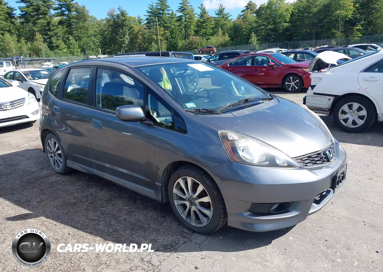 2013 Honda Fit Sport VIN:JHMGE8H5XDC060935 - 1