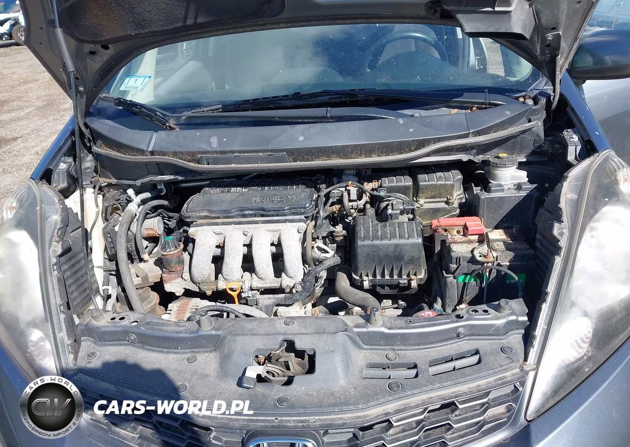 2013 Honda Fit Sport VIN:JHMGE8H5XDC060935 - 10