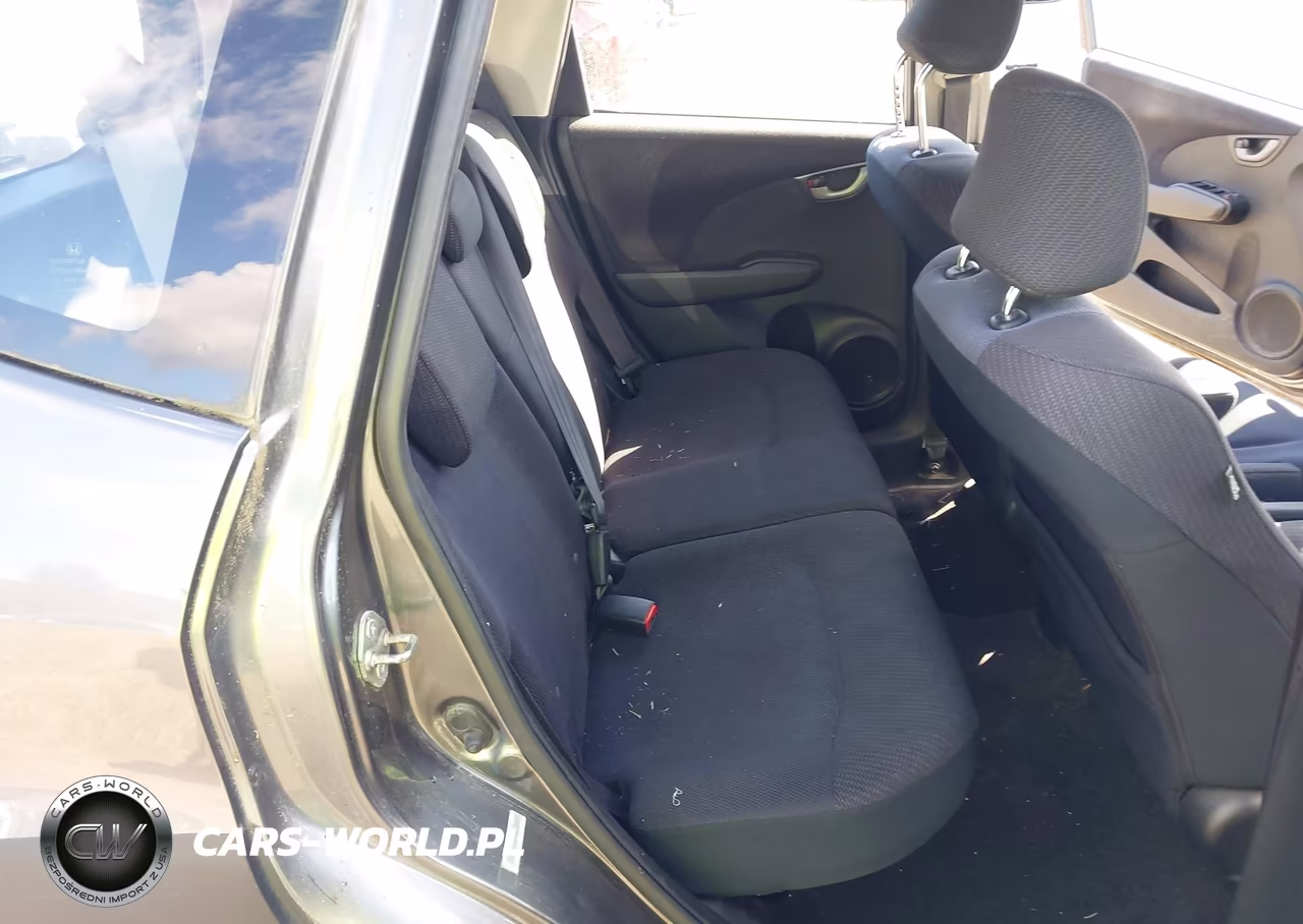 2013 Honda Fit Sport VIN:JHMGE8H5XDC060935 - 8