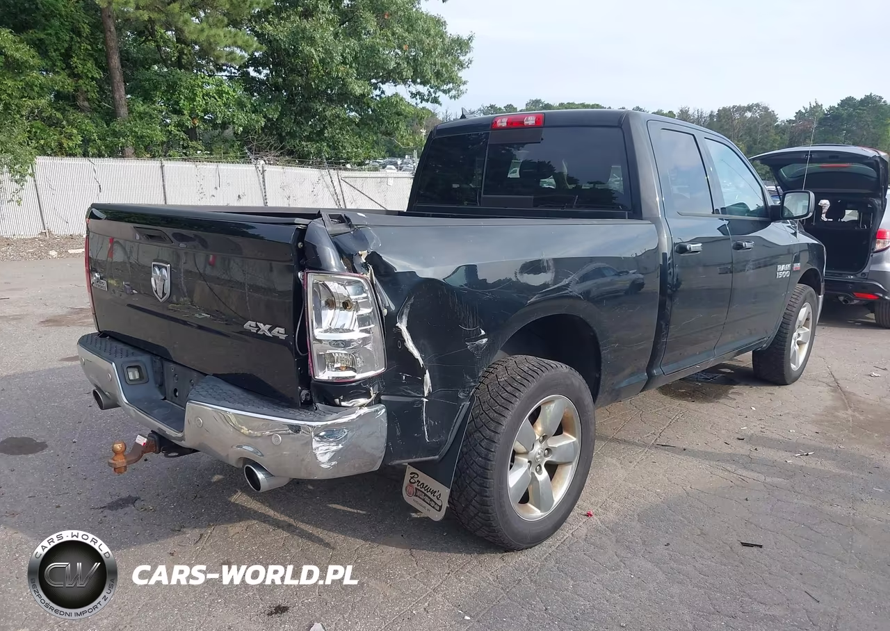 2015 Ram 1500 Big Horn VIN:1C6RR7GT4FS557942 - 4