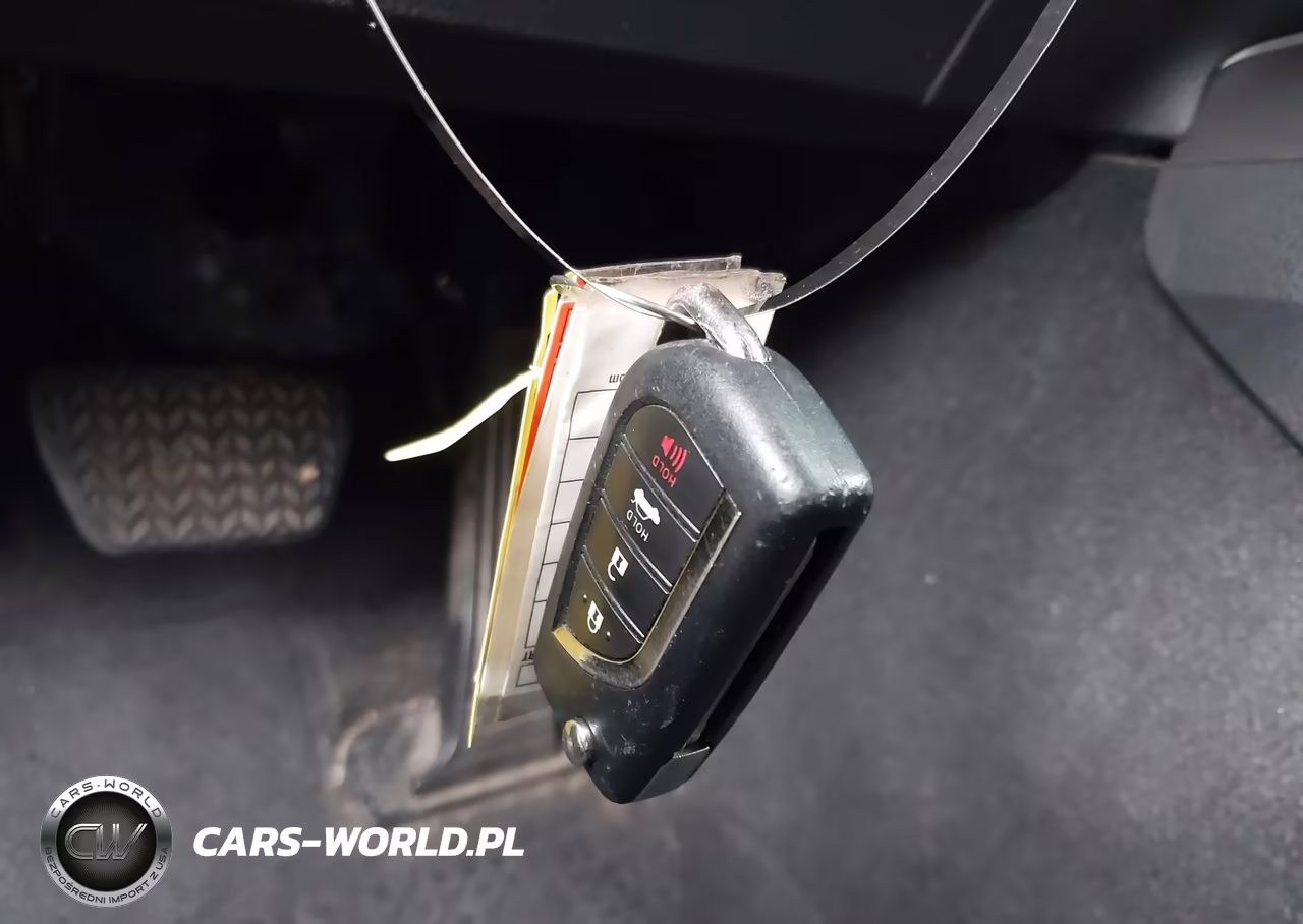2024 Toyota Camry Le VIN:4T1C11AK8RU855658 - 11