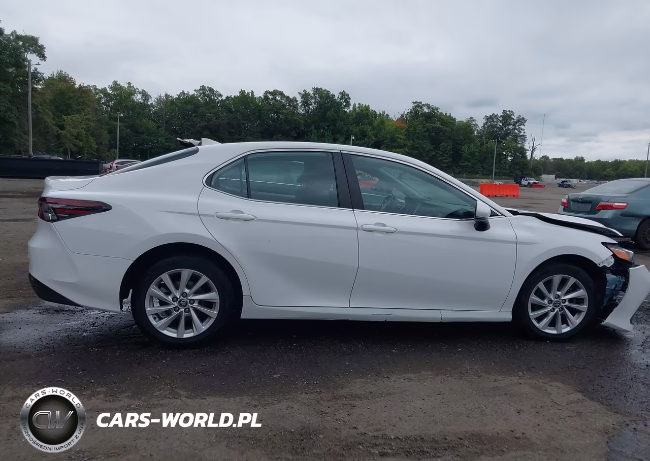 2024 Toyota Camry Le VIN:4T1C11AK8RU855658 - 13