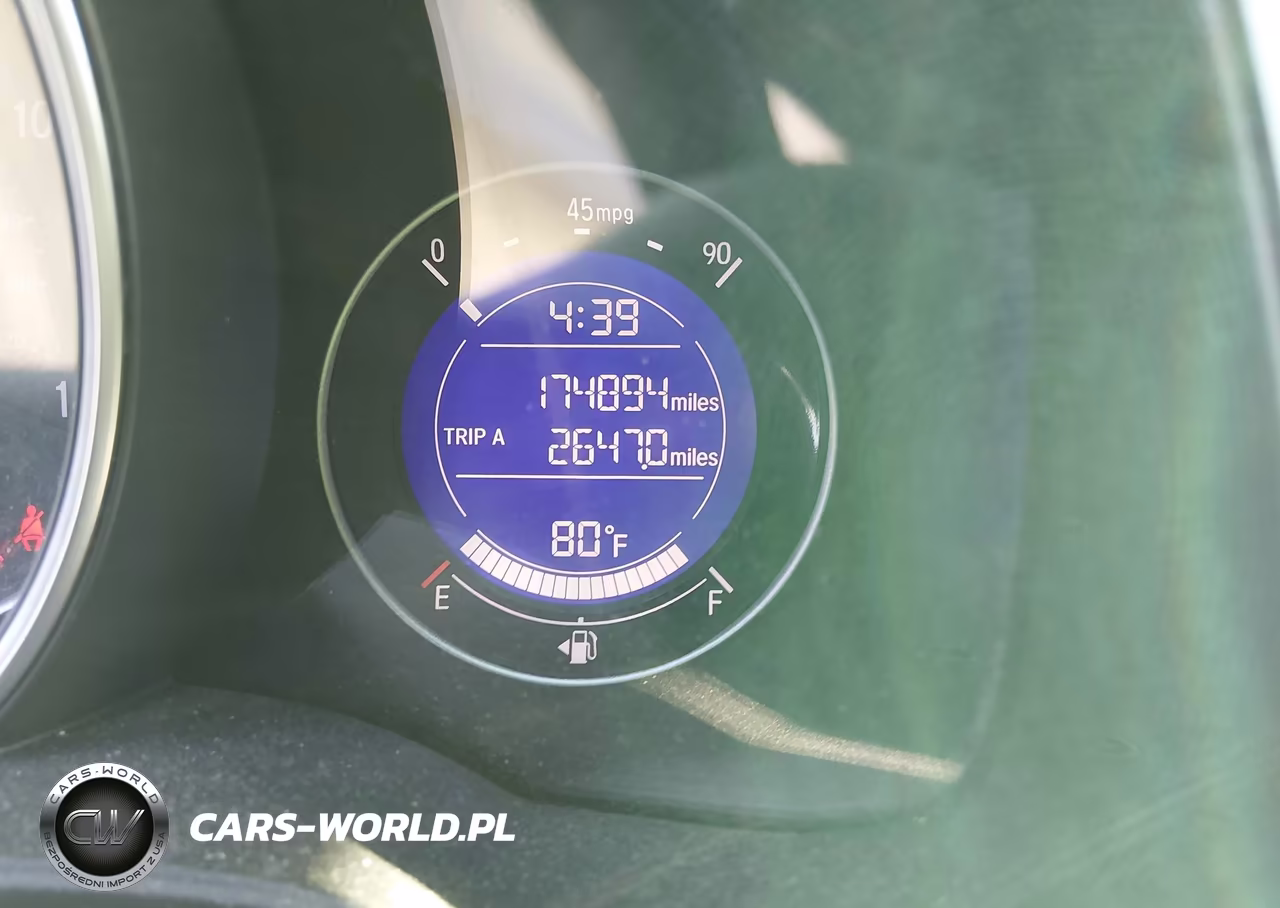 2018 Honda Fit Sport VIN:3HGGK5H64JM723669 - 15