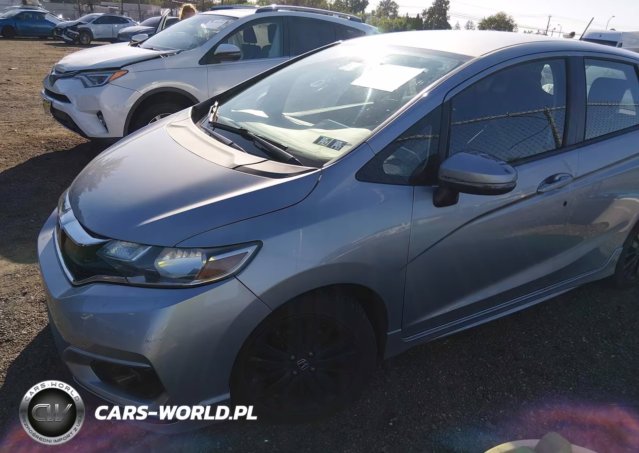 2018 Honda Fit Sport VIN:3HGGK5H64JM723669 - 2