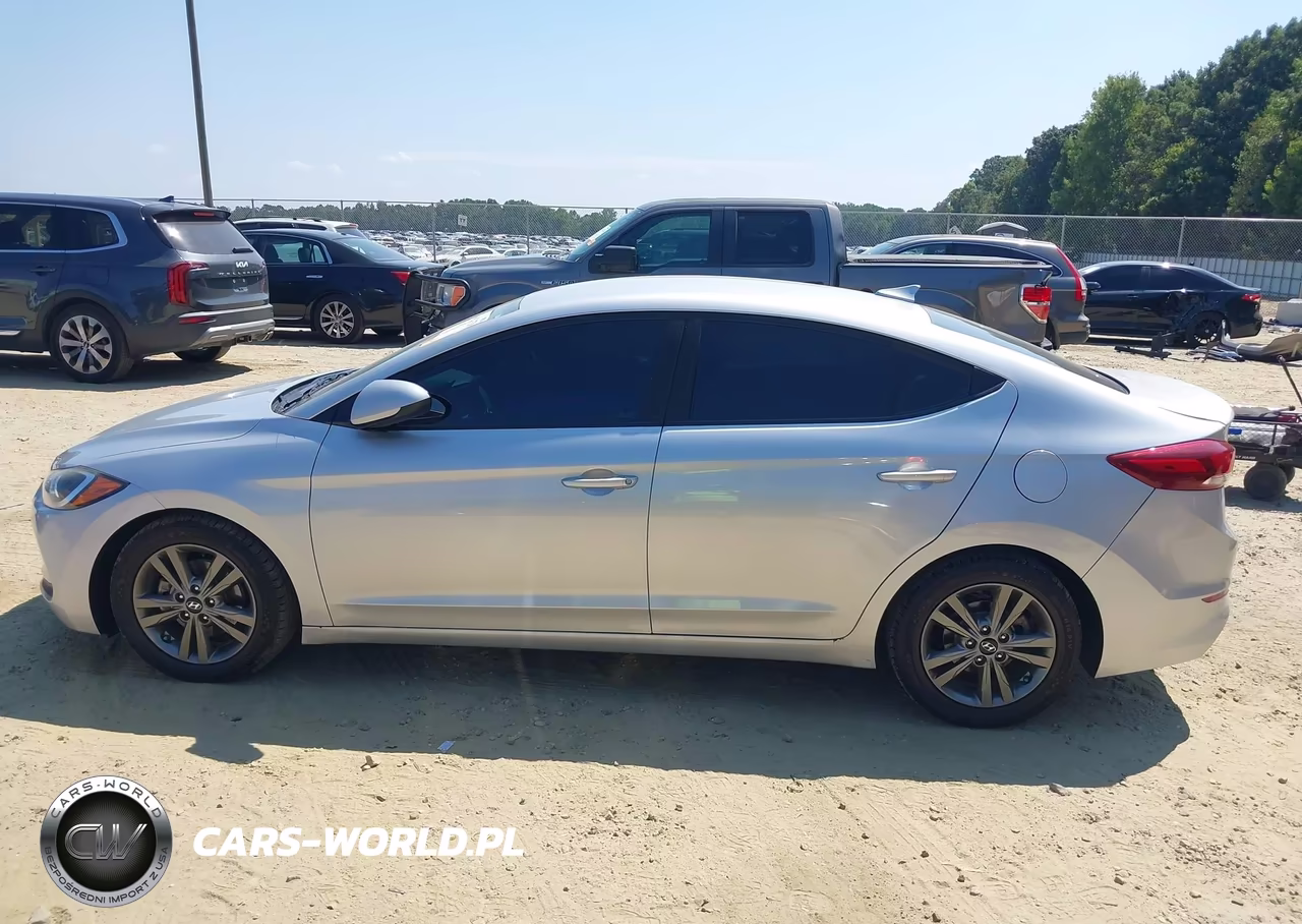 2018 Hyundai Elantra Sel VIN:5NPD84LF8JH330331 - 15