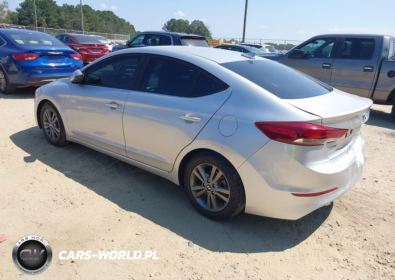 2018 Hyundai Elantra Sel VIN:5NPD84LF8JH330331 - 3