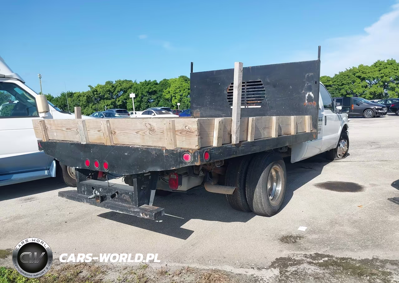 2016 Ford F-350 Chassis Xl VIN:1FD8W3G67GED45127 - 4