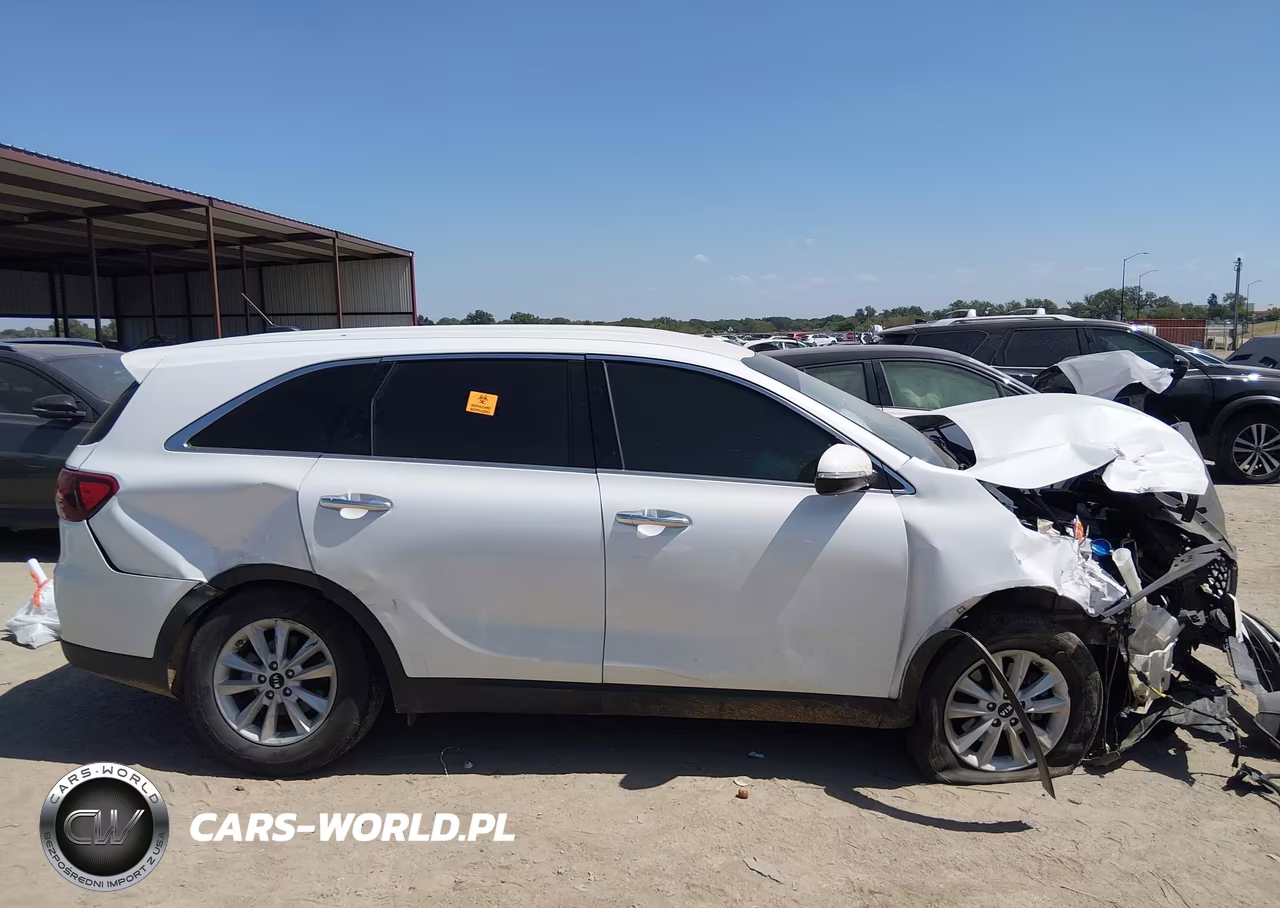 2020 Kia Sorento 2.4L L VIN:5XYPG4A36LG662030 - 13