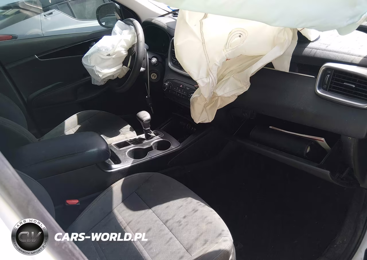 2020 Kia Sorento 2.4L L VIN:5XYPG4A36LG662030 - 5