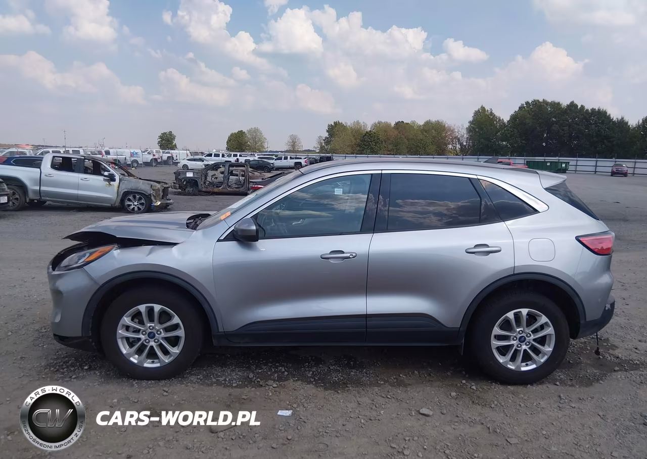 2021 Ford Escape Se Hybrid VIN:1FMCU9BZ1MUA61823 - 14