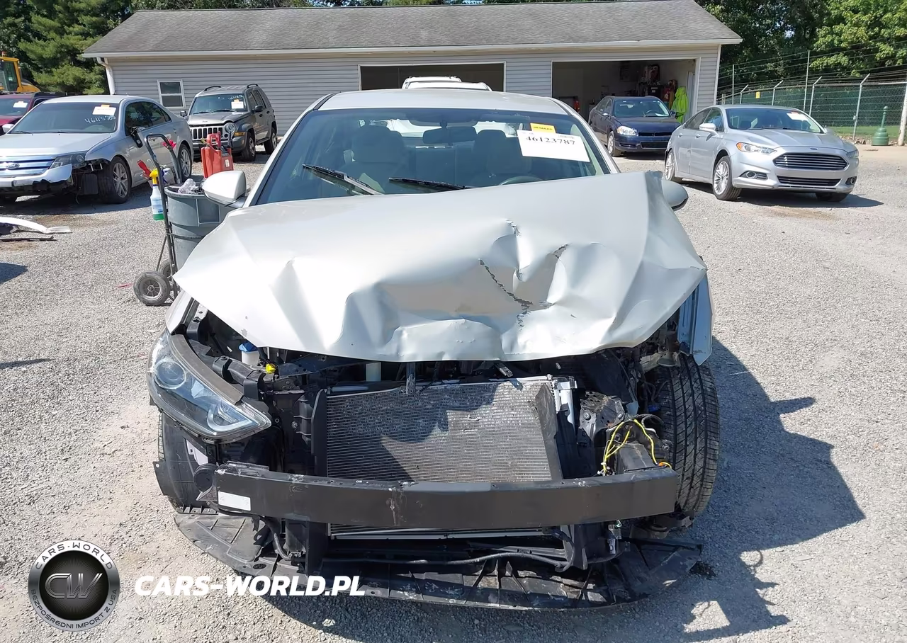 2017 Hyundai Elantra Se VIN:5NPD84LF5HH158186 - 13