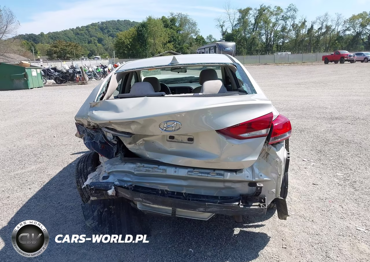 2017 Hyundai Elantra Se VIN:5NPD84LF5HH158186 - 17