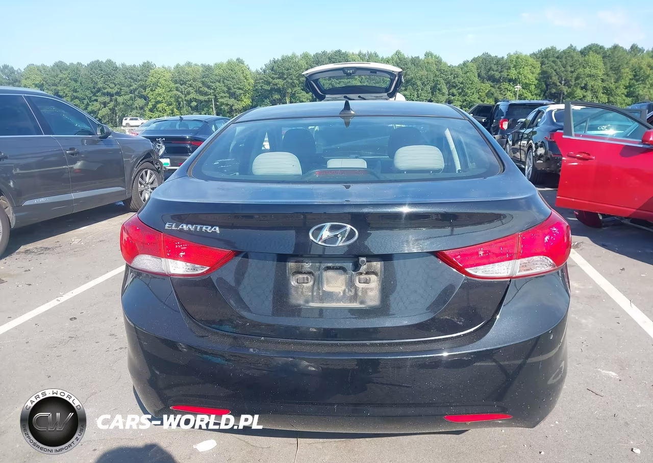 2013 Hyundai Elantra Gls VIN:5NPDH4AEXDH393915 - 16