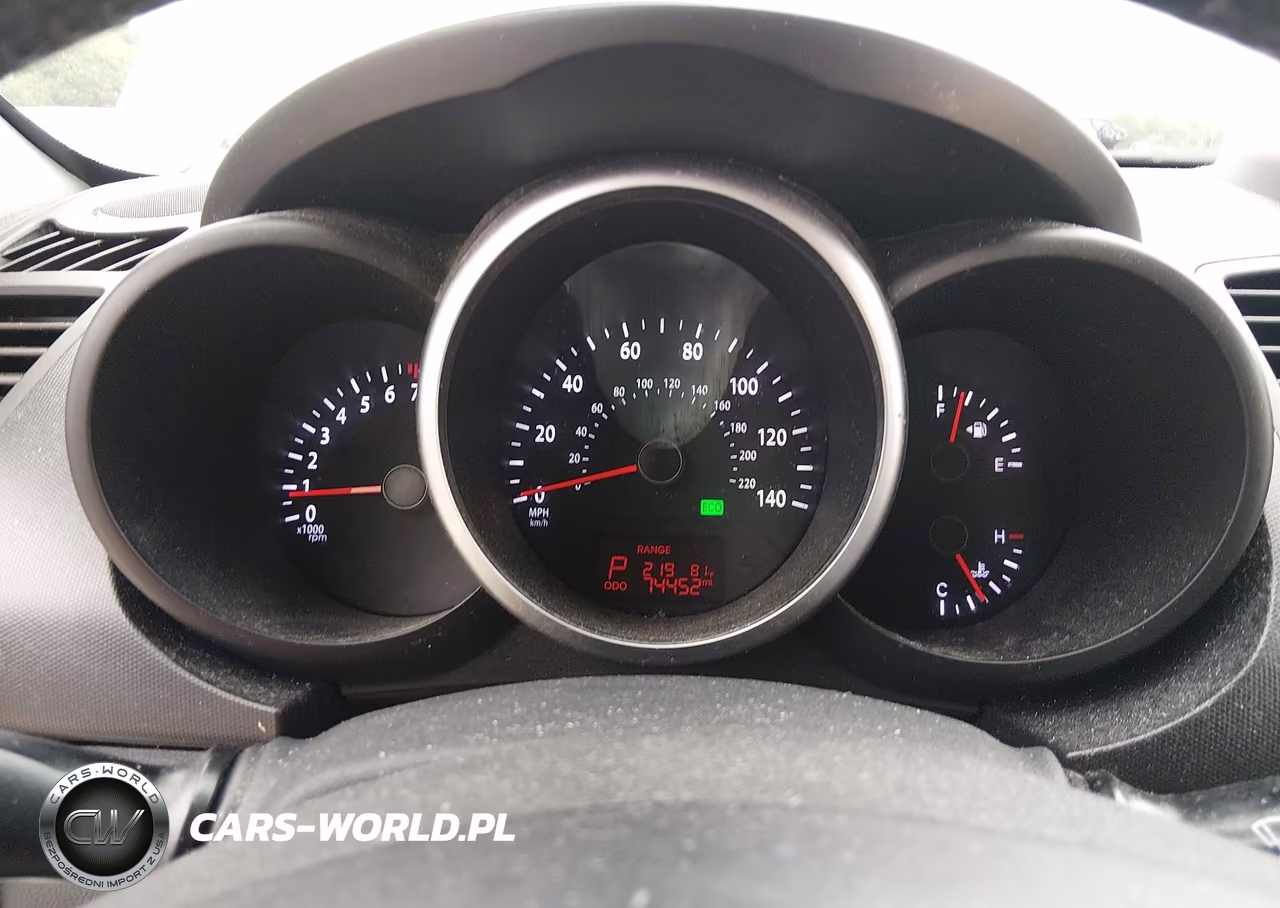 2012 Kia Soul + VIN:KNDJT2A65C7387134 - 7