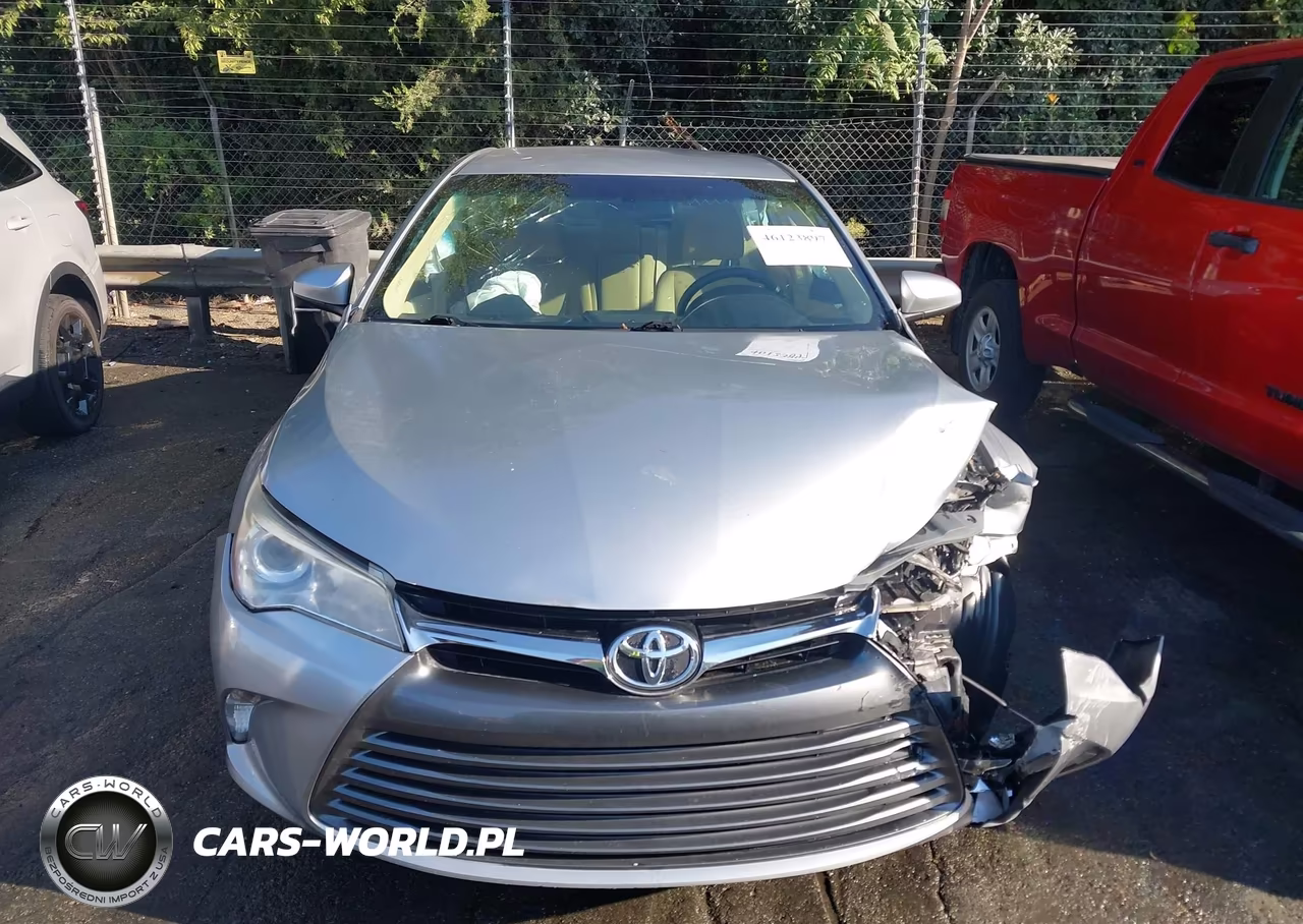 2017 Toyota Camry Le VIN:4T1BF1FKXHU431998 - 12
