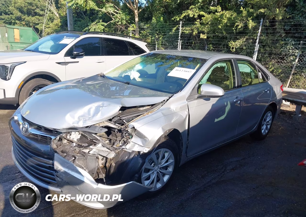 2017 Toyota Camry Le VIN:4T1BF1FKXHU431998 - 14