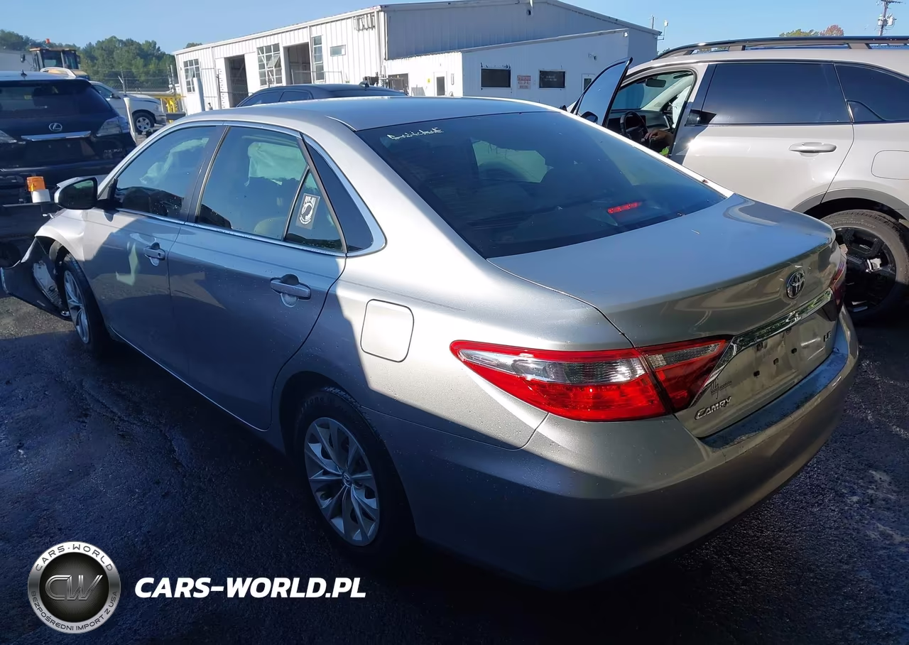 2017 Toyota Camry Le VIN:4T1BF1FKXHU431998 - 3