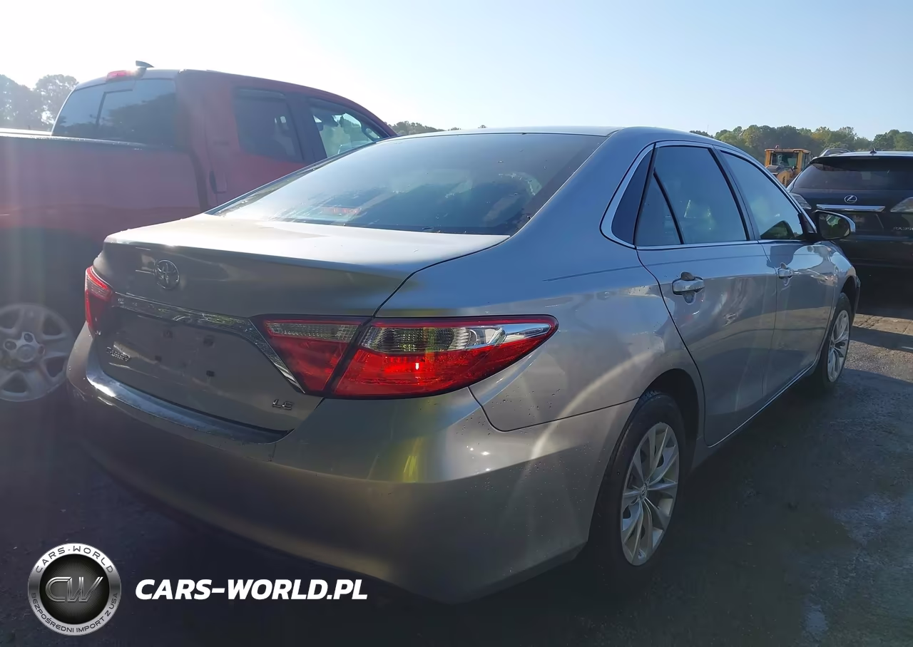 2017 Toyota Camry Le VIN:4T1BF1FKXHU431998 - 4