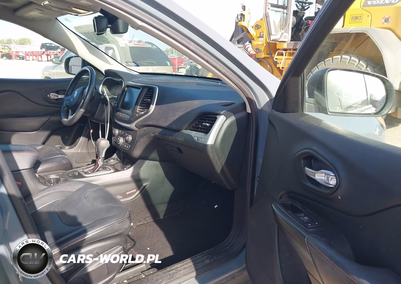 2014 Jeep Cherokee VIN:1C4PJMBS7EW197495 - 5