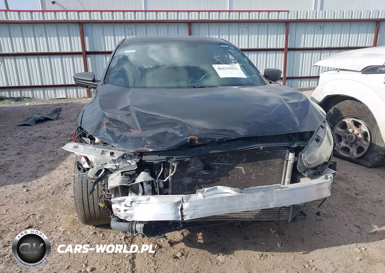2018 Honda Civic Sport VIN:SHHFK7H49JU207363 - 12