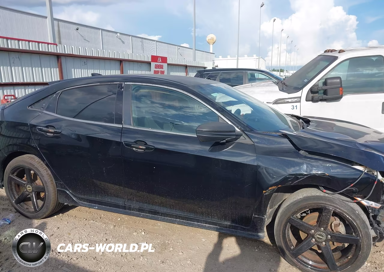 2018 Honda Civic Sport VIN:SHHFK7H49JU207363 - 13