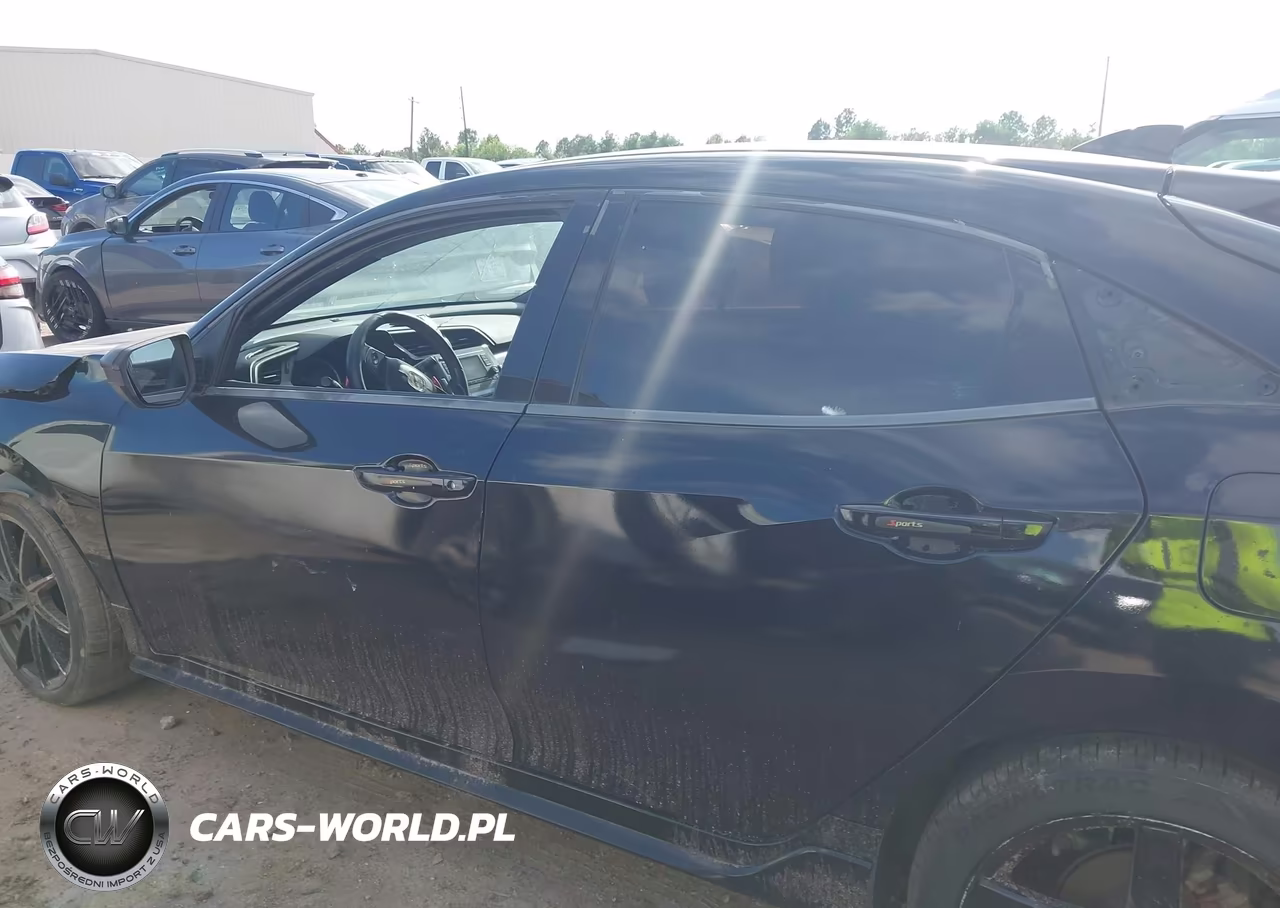 2018 Honda Civic Sport VIN:SHHFK7H49JU207363 - 14