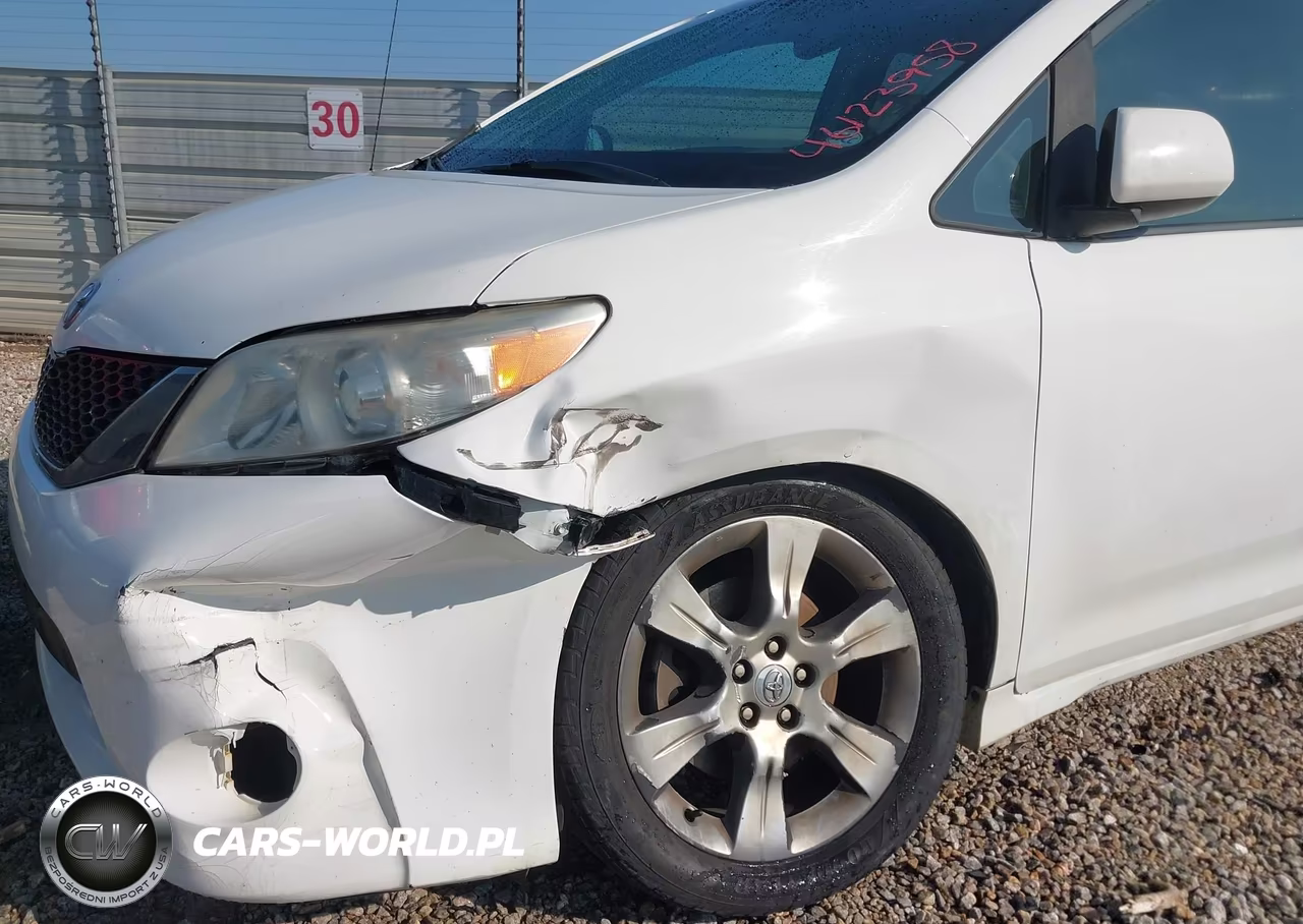 2013 Toyota Sienna Se 8 Passenger VIN:5TDXK3DC3DS329972 - 6