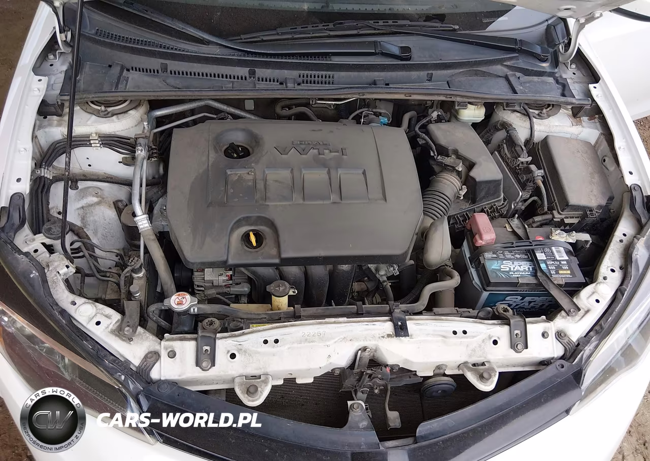 2018 Toyota Corolla Le VIN:5YFBURHE8JP797624 - 10