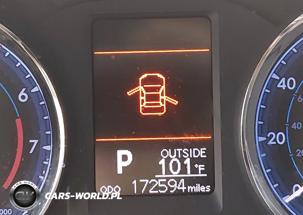 2018 Toyota Corolla Le VIN:5YFBURHE8JP797624 - 15