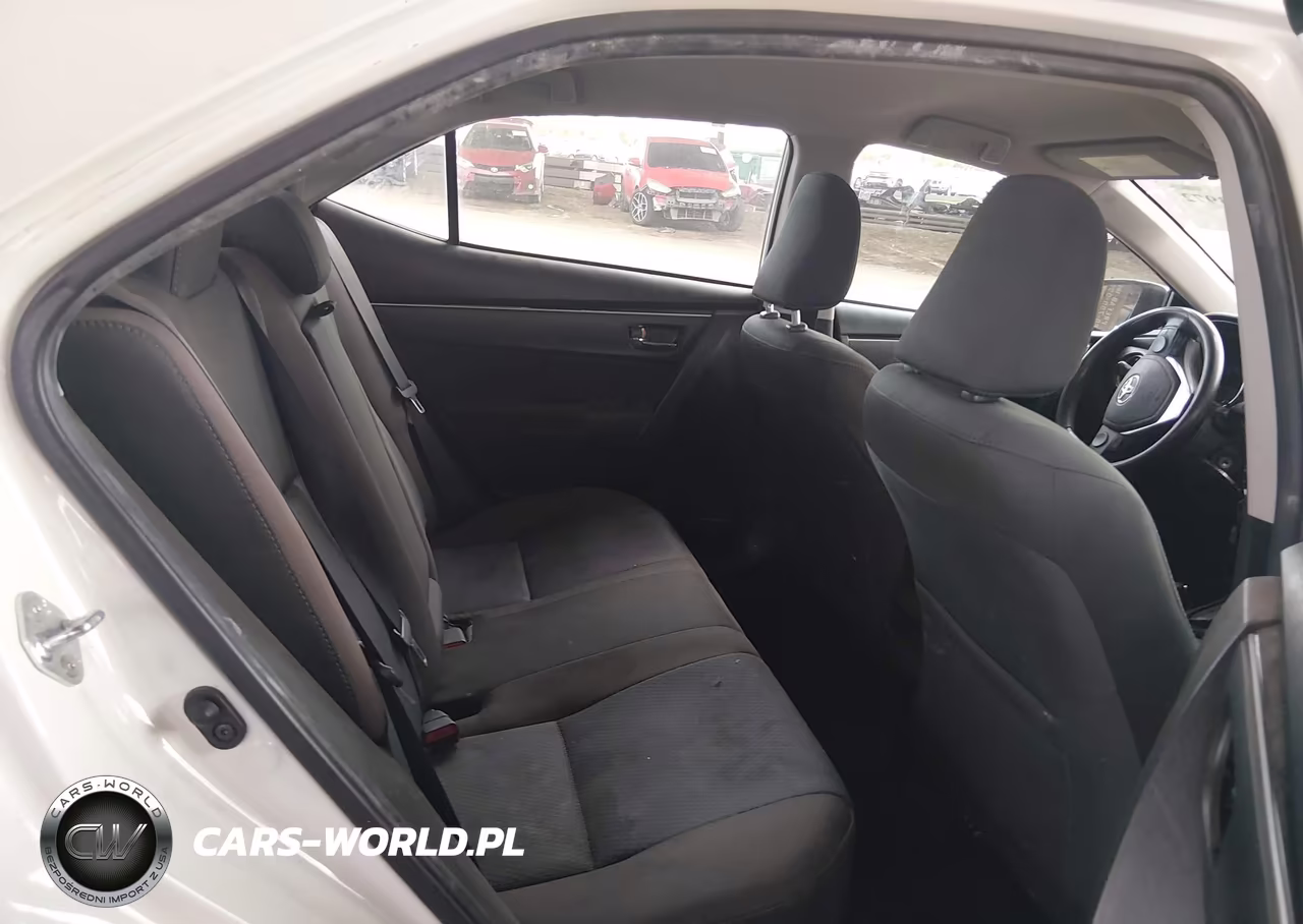 2018 Toyota Corolla Le VIN:5YFBURHE8JP797624 - 8