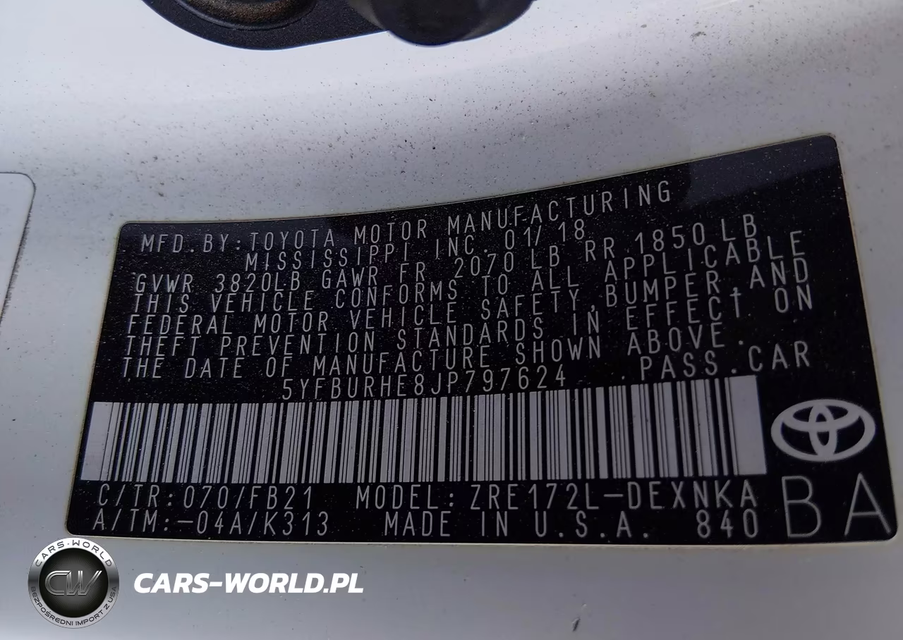 2018 Toyota Corolla Le VIN:5YFBURHE8JP797624 - 9